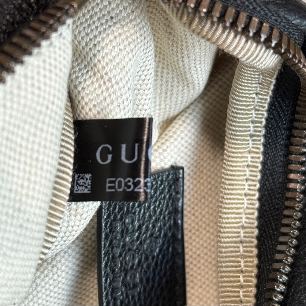 Gucci Logo Belt Bag ā GG Supreme Leather Waist Bag - Picture 6 of 8